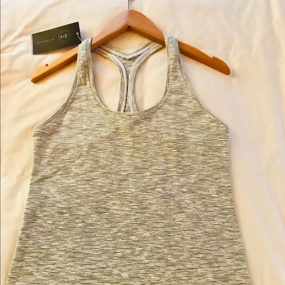 Workout Tank - Picture 2 of 5